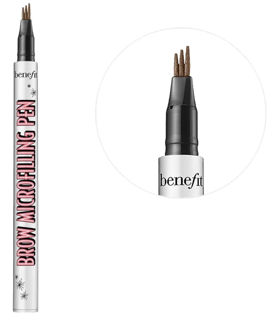 Lápiz para cejas Benefit con efecto microfilling - Eva Store